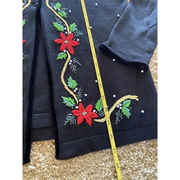 Vintage Victoria Jones Christmas Cardigan Sweater Embroidered Sequin Size Medium - Picture 9 of 10